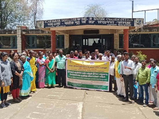 indian-institute-of-soil-and-water-conservation-organized-18th-parthenium-awareness-week-programme-in-tsp-village-on-august-22-2023