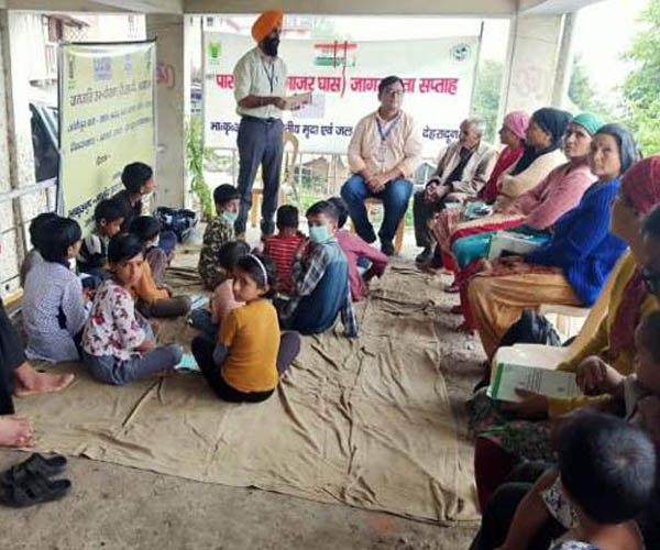 indian-institute-of-soil-and-water-conservation-organized-18th-parthenium-awareness-week-programme-in-tsp-village-on-august-22-2023