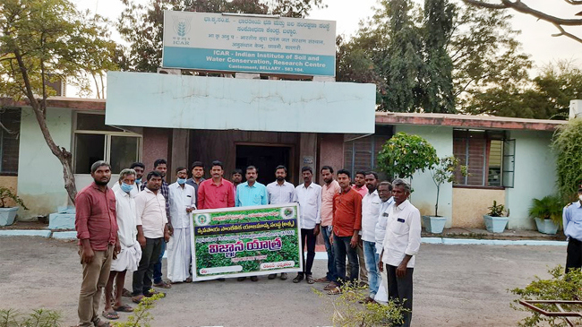 ICAR IISWC RC Ballari organised the exposure visit for the farmers of Ananthapuramu district Andhra Pradesh on January 29 2021